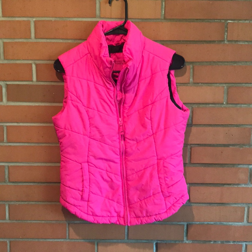 Aeropostale vest